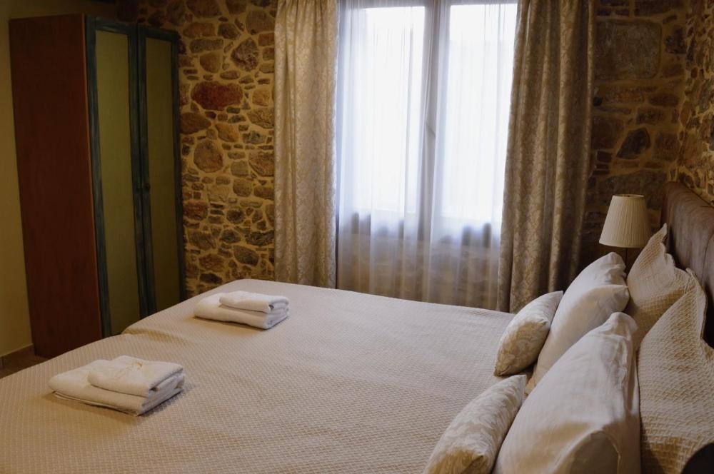 Room image 4