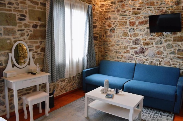 Castro Rooms Chios image 15