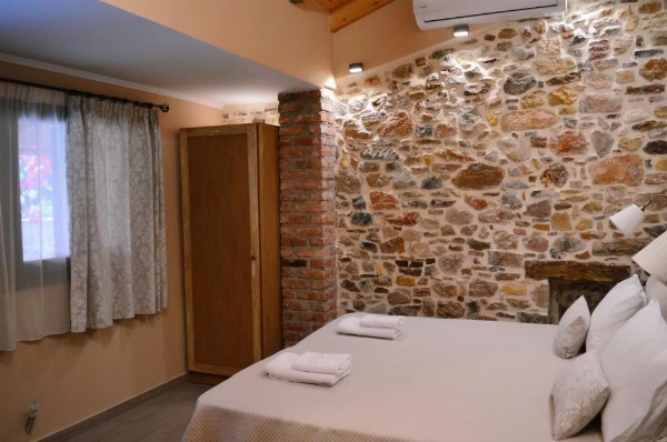 Castro Rooms Chios image 27