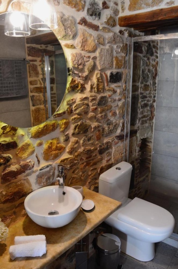 Castro Rooms Chios image 9